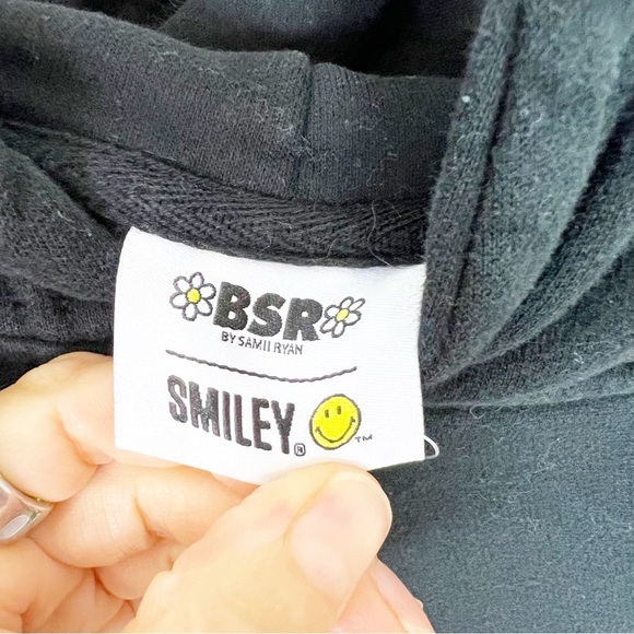 BSR BY SAMII RYAN SMILEY X CAUTION SMILES BLACK FLORAL HOODIE SWEATSHIRT MEDIUM - Picture 7 of 10